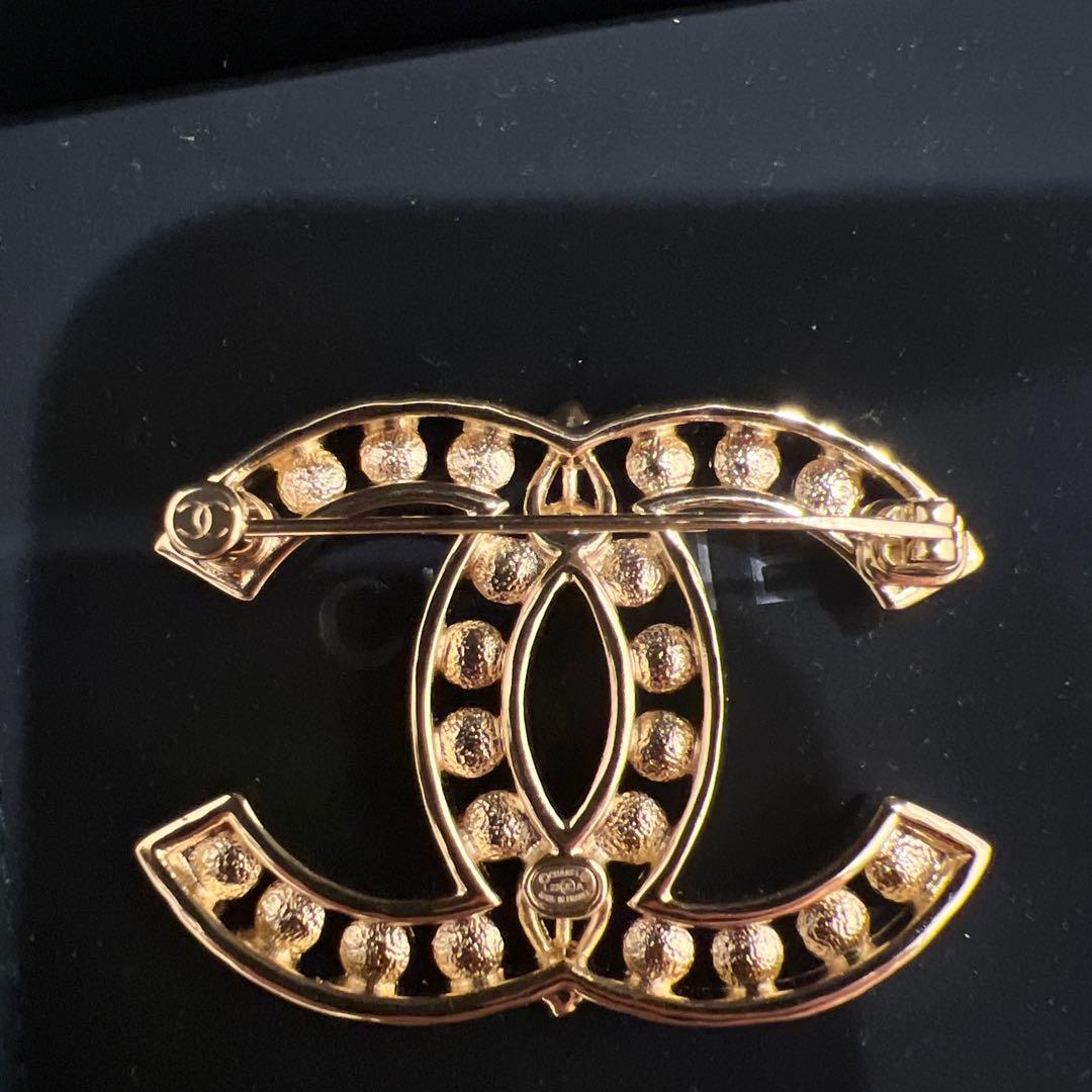 シャネル　ブローチ