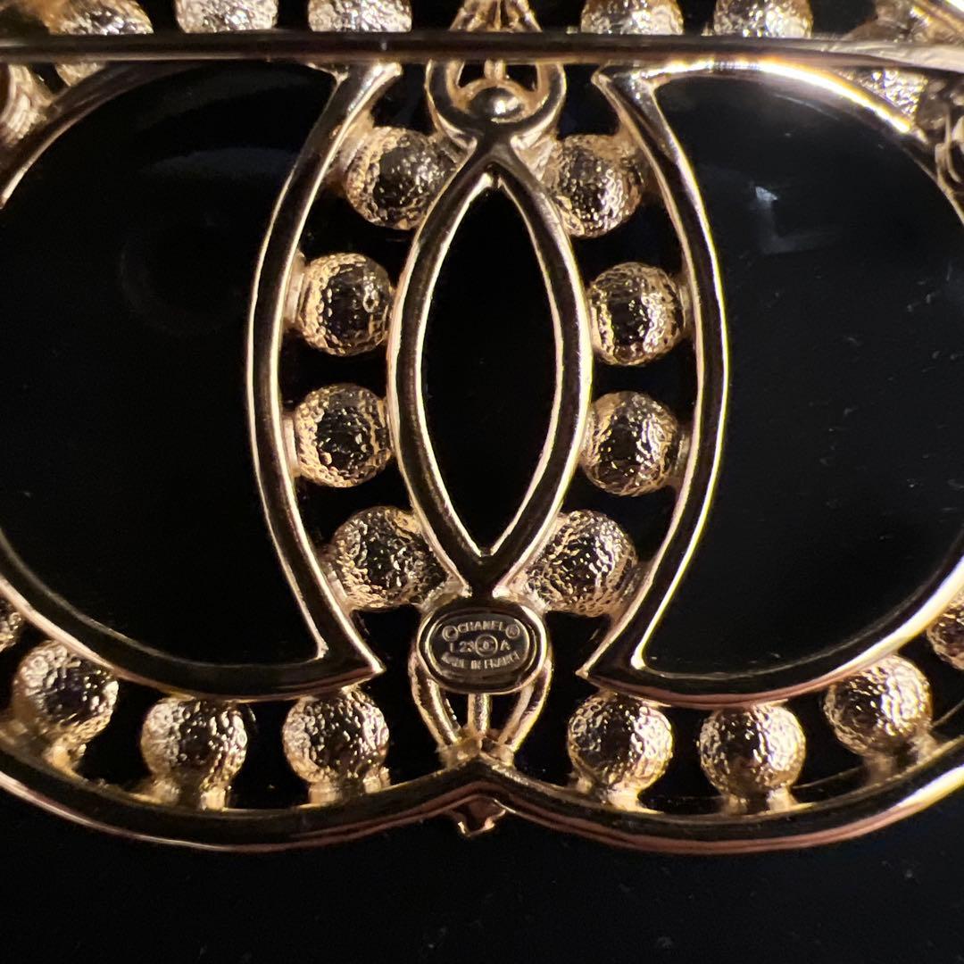 シャネル　ブローチ