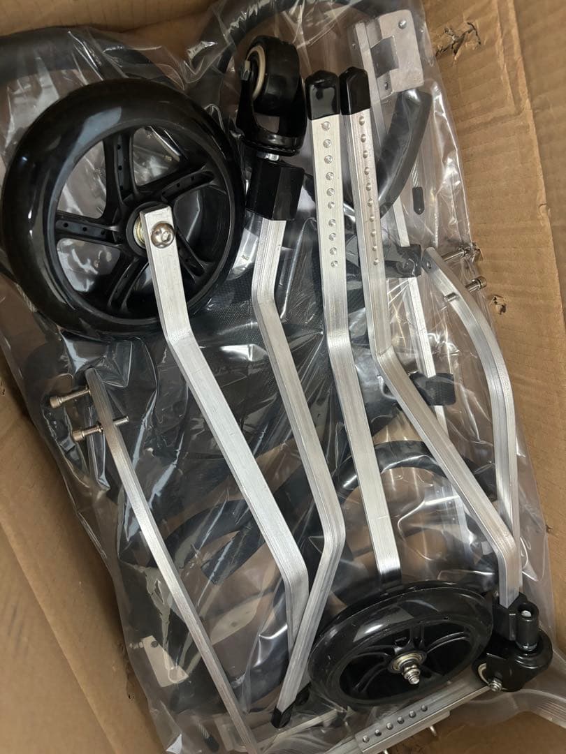 犬用車椅子 4輪 調節可能 Mサイズ