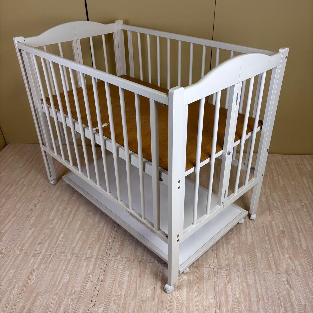 除菌清掃済☆綺麗☆　安心安全の日本製　スリーピー　ワンタッチハイベッド　ホワイト