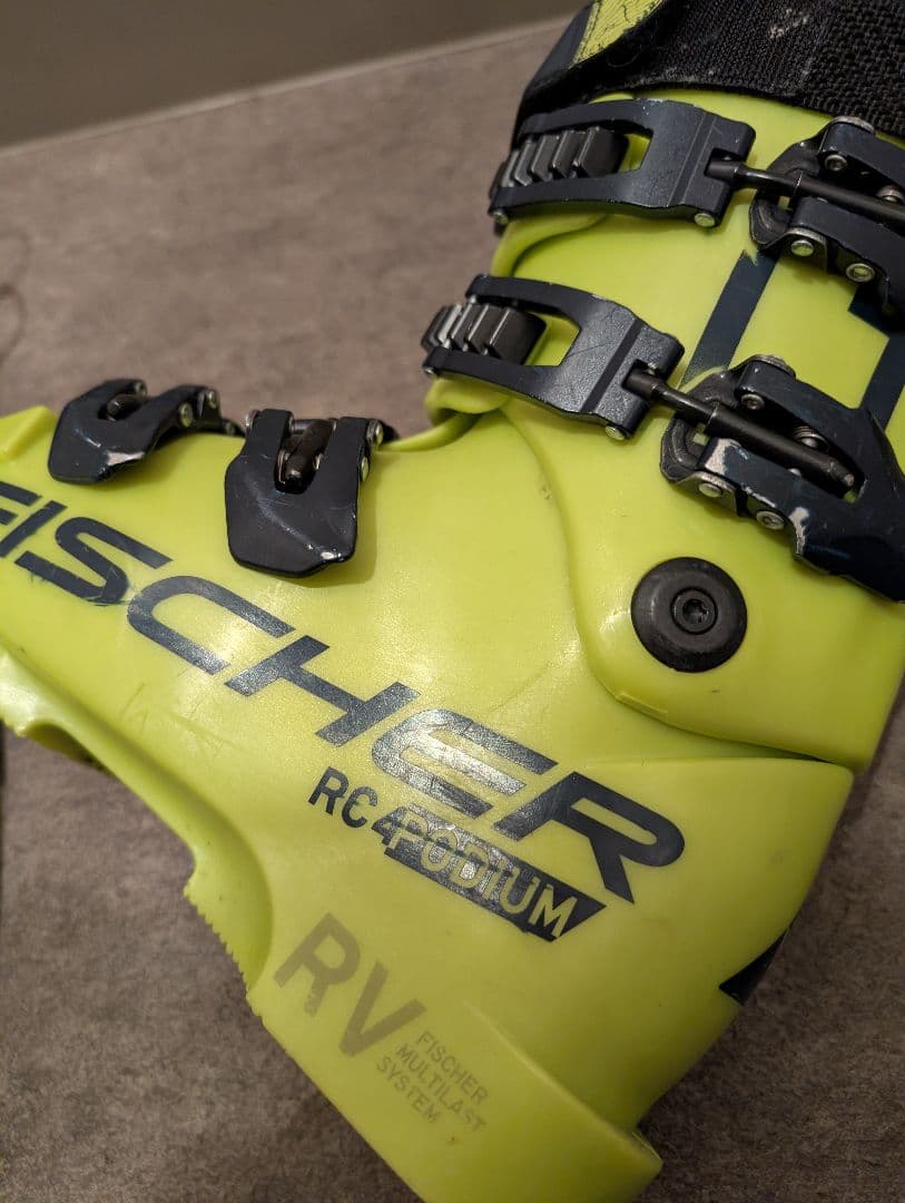 RC4 蛍光イエロー スキー ブーツ