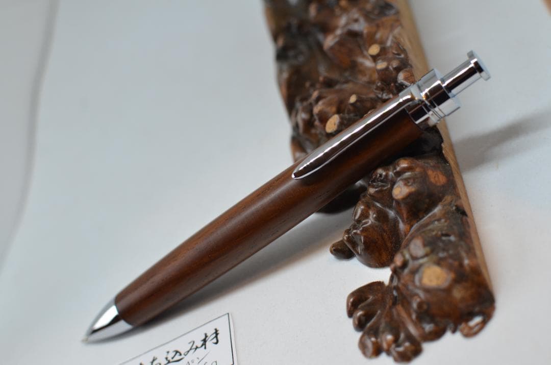 持ち込み材【ルナティック】完成いたしました。木軸　手作り　三神シャープペン