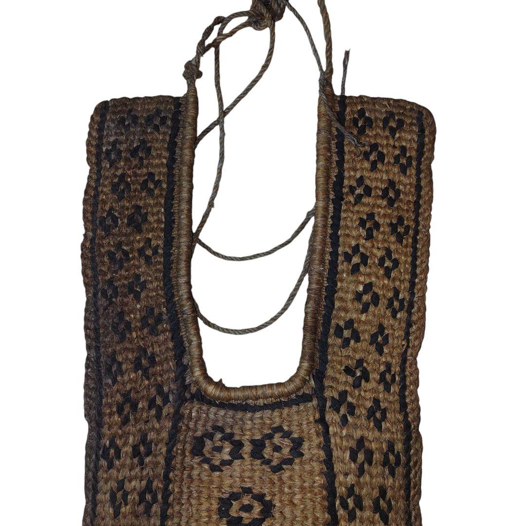 民具　バンドリ(背当て)　アンティーク　藁細工　鑑賞用