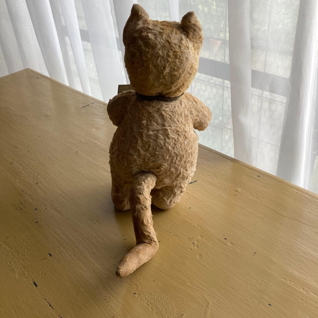 フランス　アンティーク　ベージュの猫のぬいぐるみ