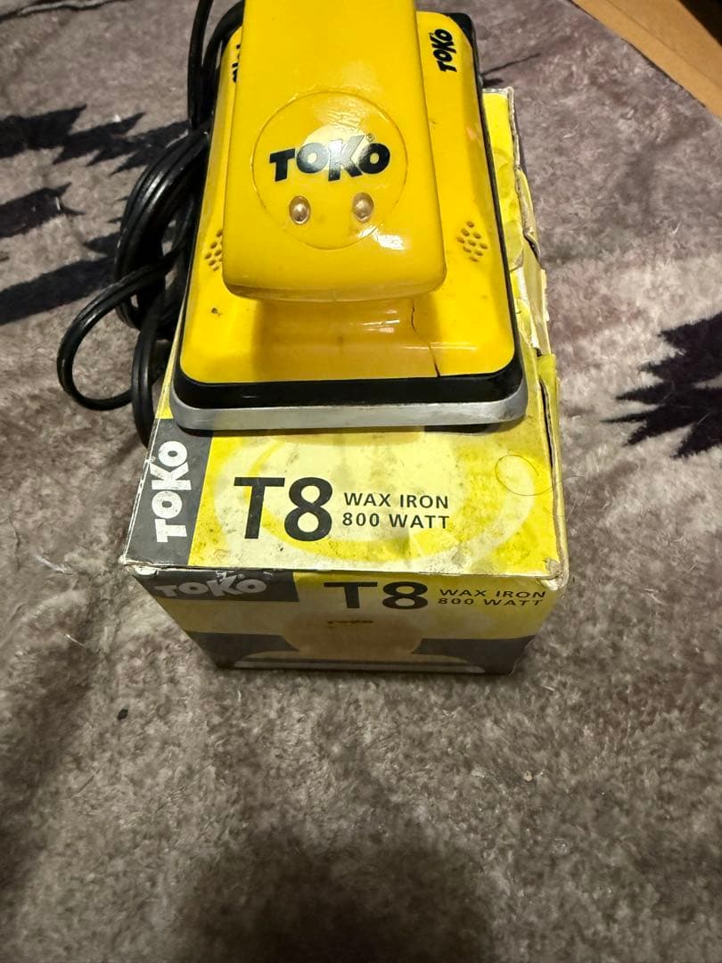 toko t8 アイロンワックス　スノーボード スキー　オマケ付き