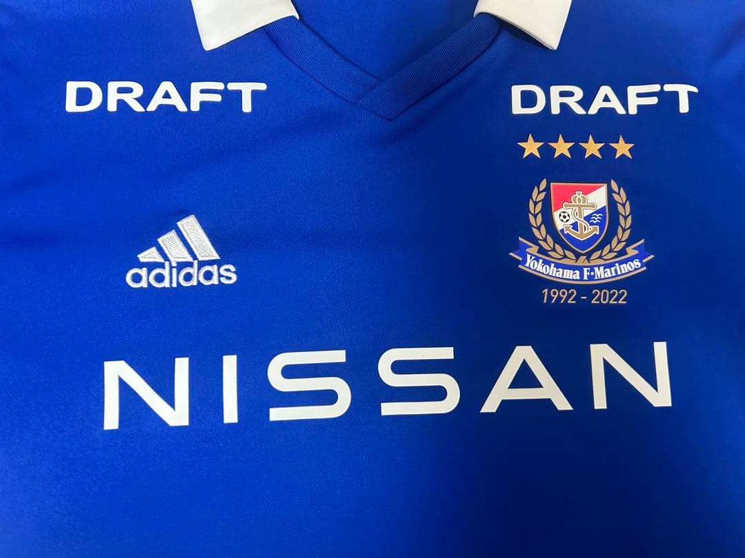 横浜F・マリノス 2022年 仲川輝人 ユニフォーム 山根陸直筆サイン入り