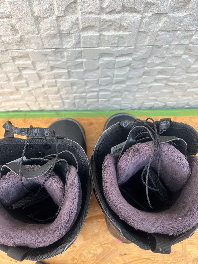 最終価格！サロモン　PEARL 24cm