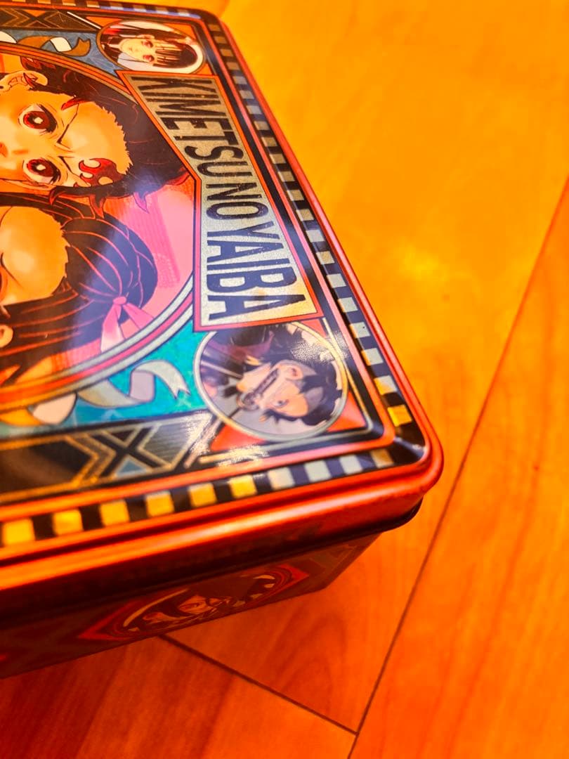 鬼滅の刃コミックカレンダー2021特製缶入り　日めくりカレンダー