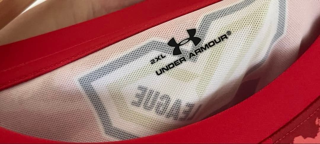 サントリーサンバーズ バレーボールシャツ 赤 12 高橋藍