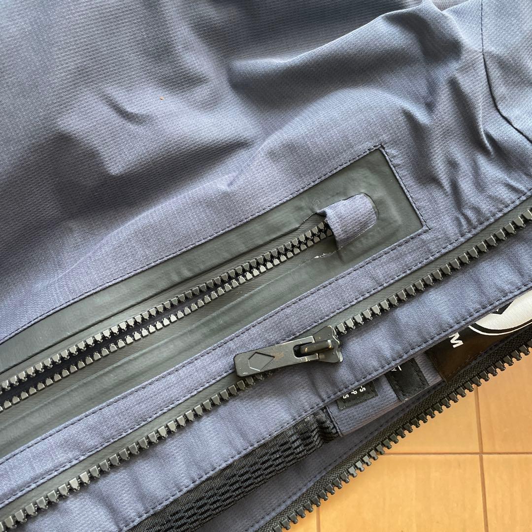 VOLCOM gore-tex スノーボードウェア/ジャケット　ネイビー