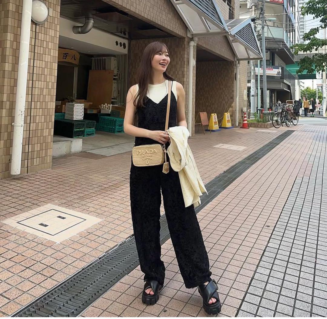 【正規品・指原莉乃さん着用】prada モノリス サンダル