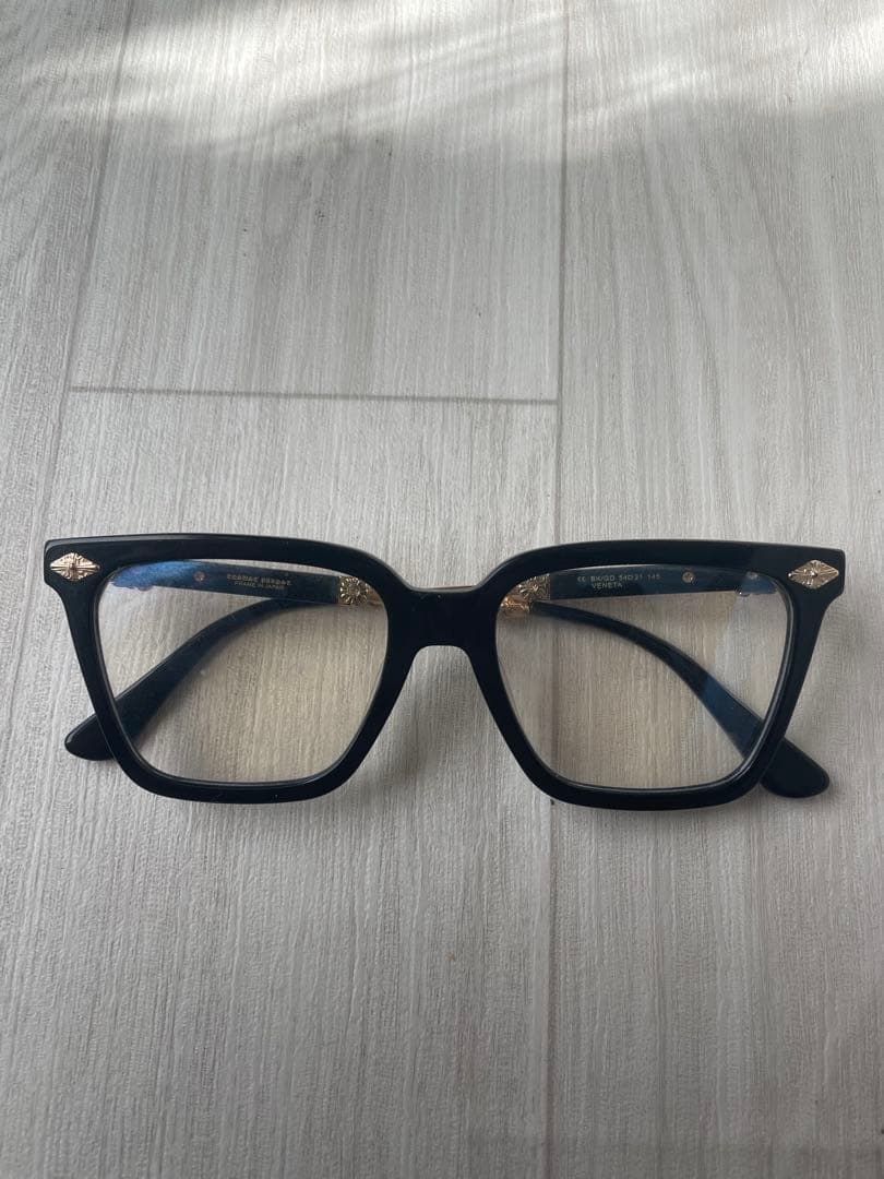 ブラック スクエアフレーム メガネ