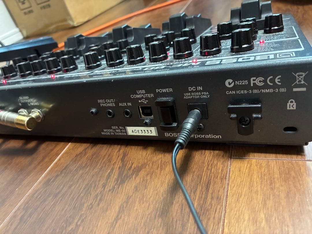 BOSS マルチエフェクター ME‑80（本体＋ACアダプタ ＋ ソフトケース）