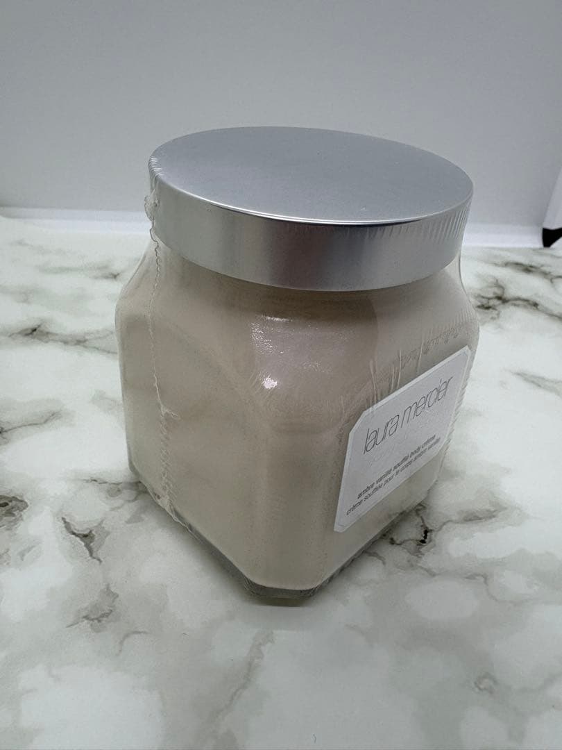 超人気入手困難！ローラメルシエ　ホイップトボディクリーム　アンバーバニラ300g