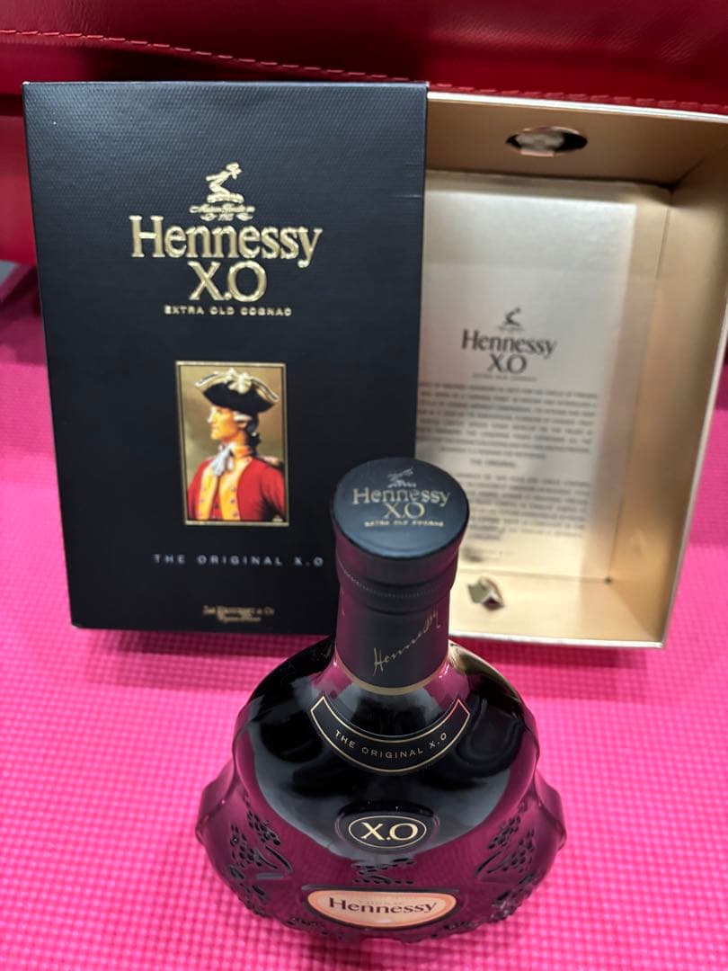 未開封 Hennessy ❣️クリアボトルXO 黒キャップ　ギフトボックス