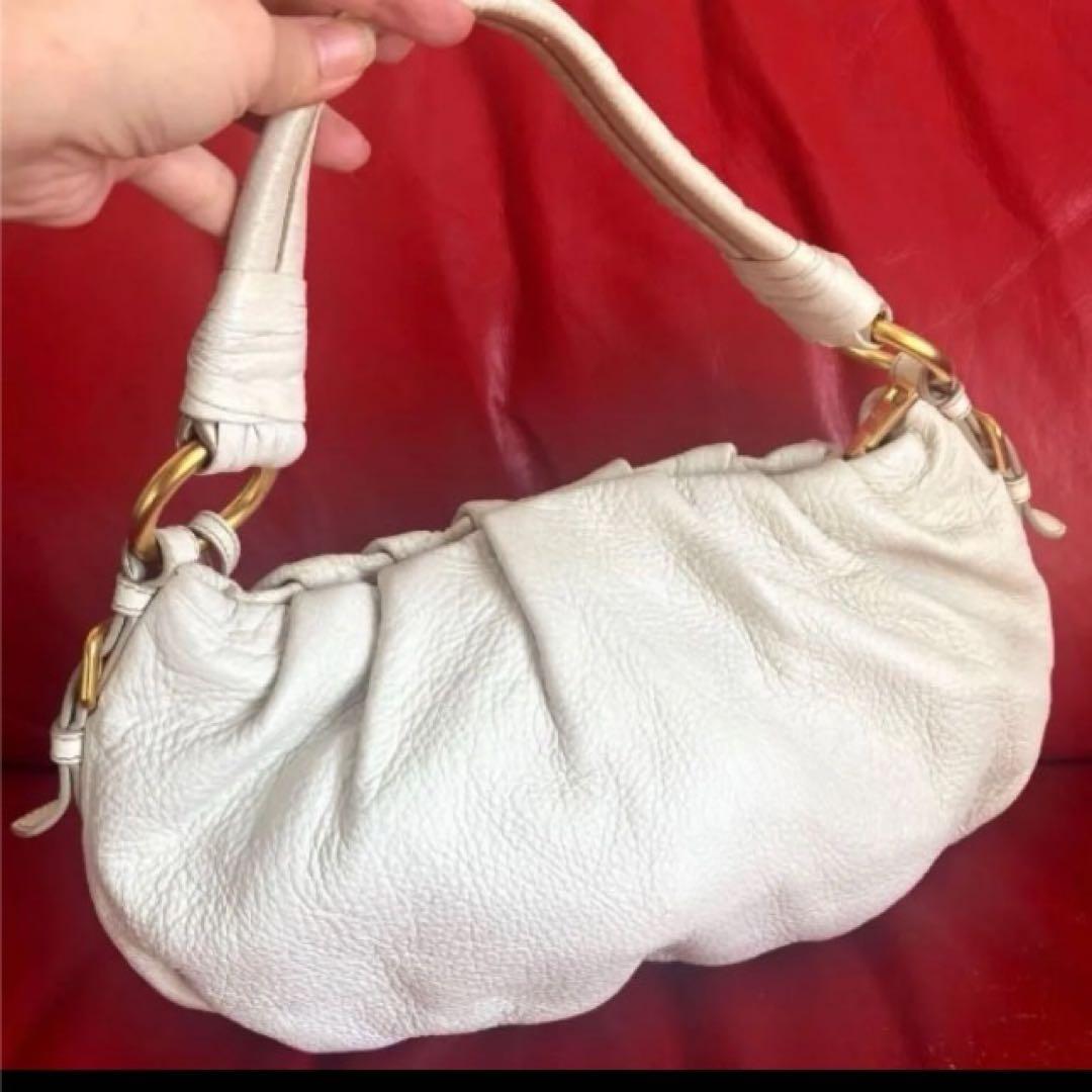 PRADA ホワイトレザー　ワンショルダーバッグ　プラダ