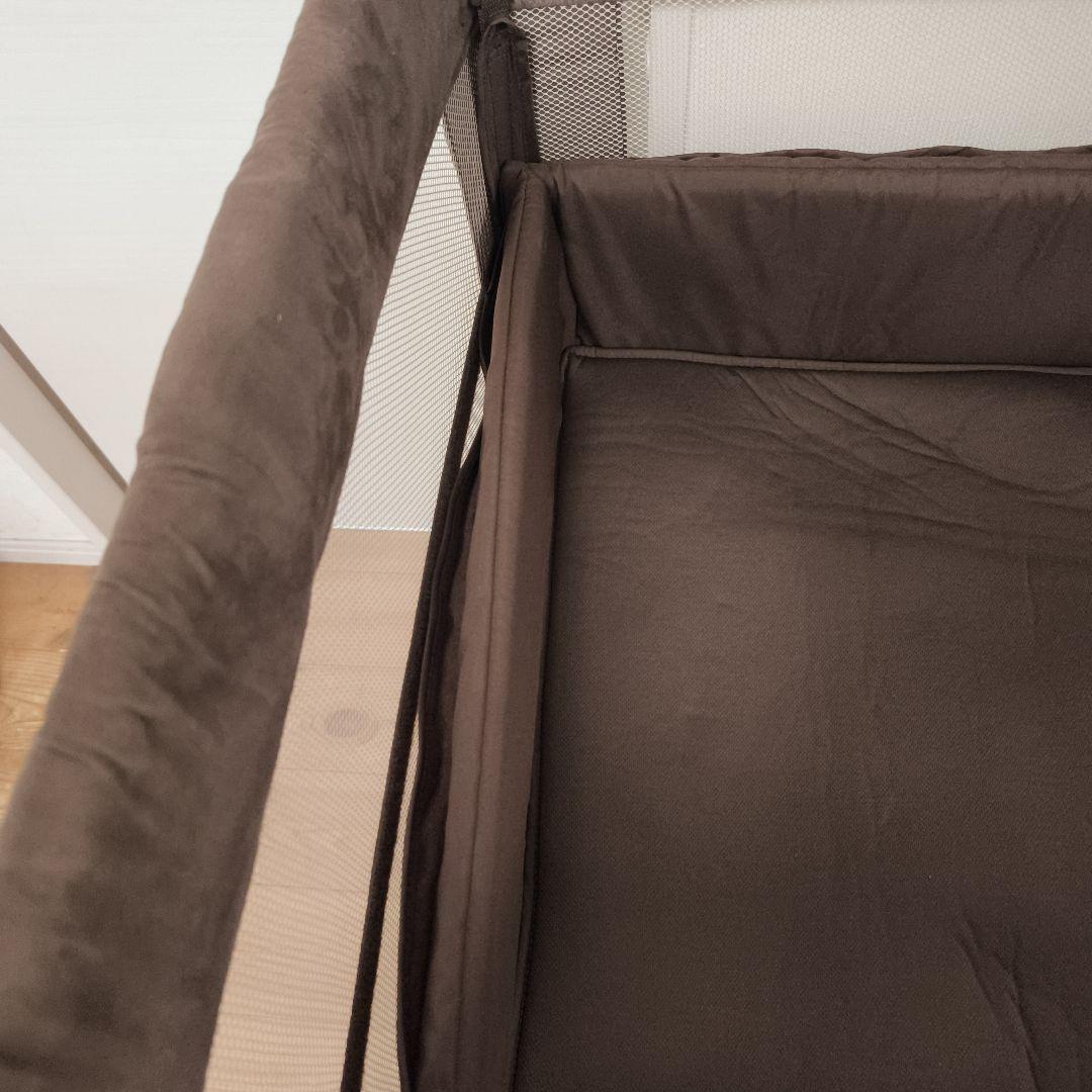 美品【Aprica/アップリカ】ココネルエアープラス ブラウン ベビーベッド