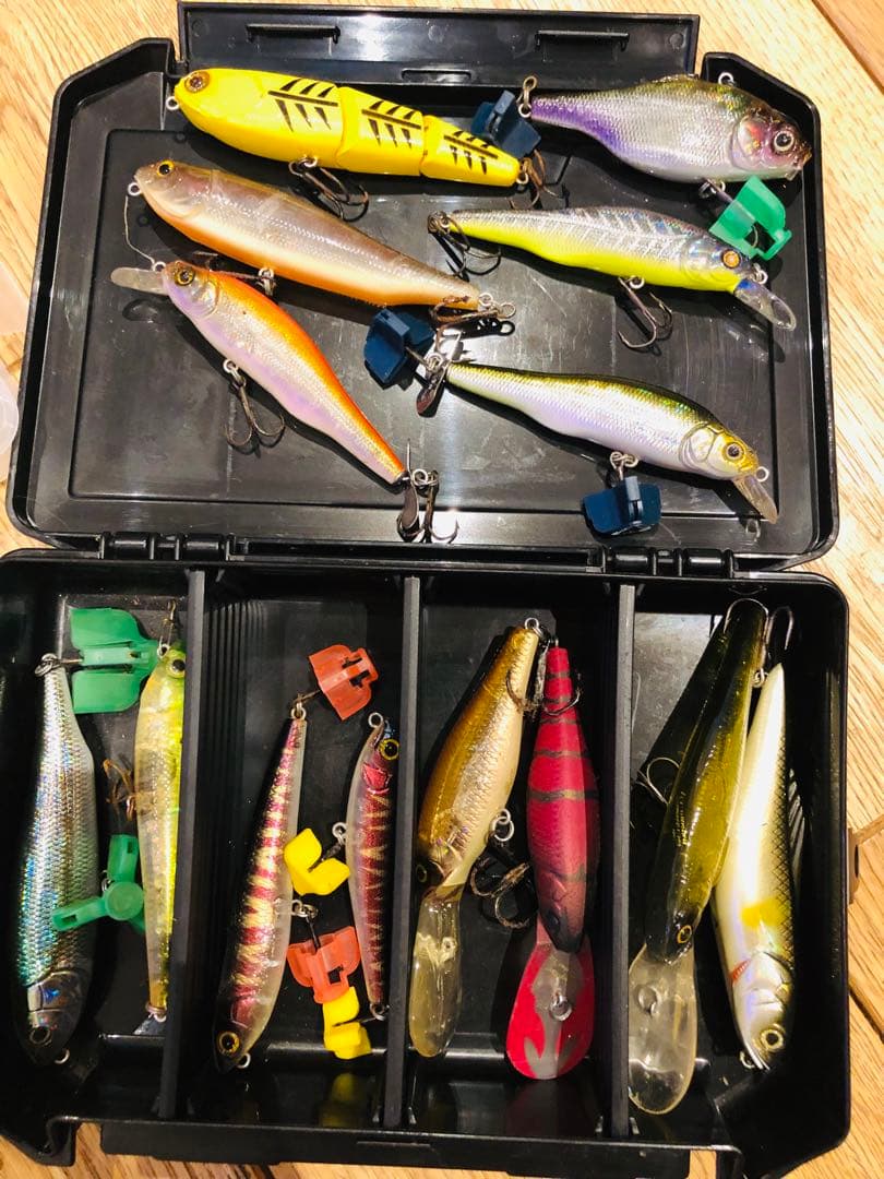 メガバス　ルアー各種　40個　まとめ売り　ドッグX グリフォン　その他　ケース付