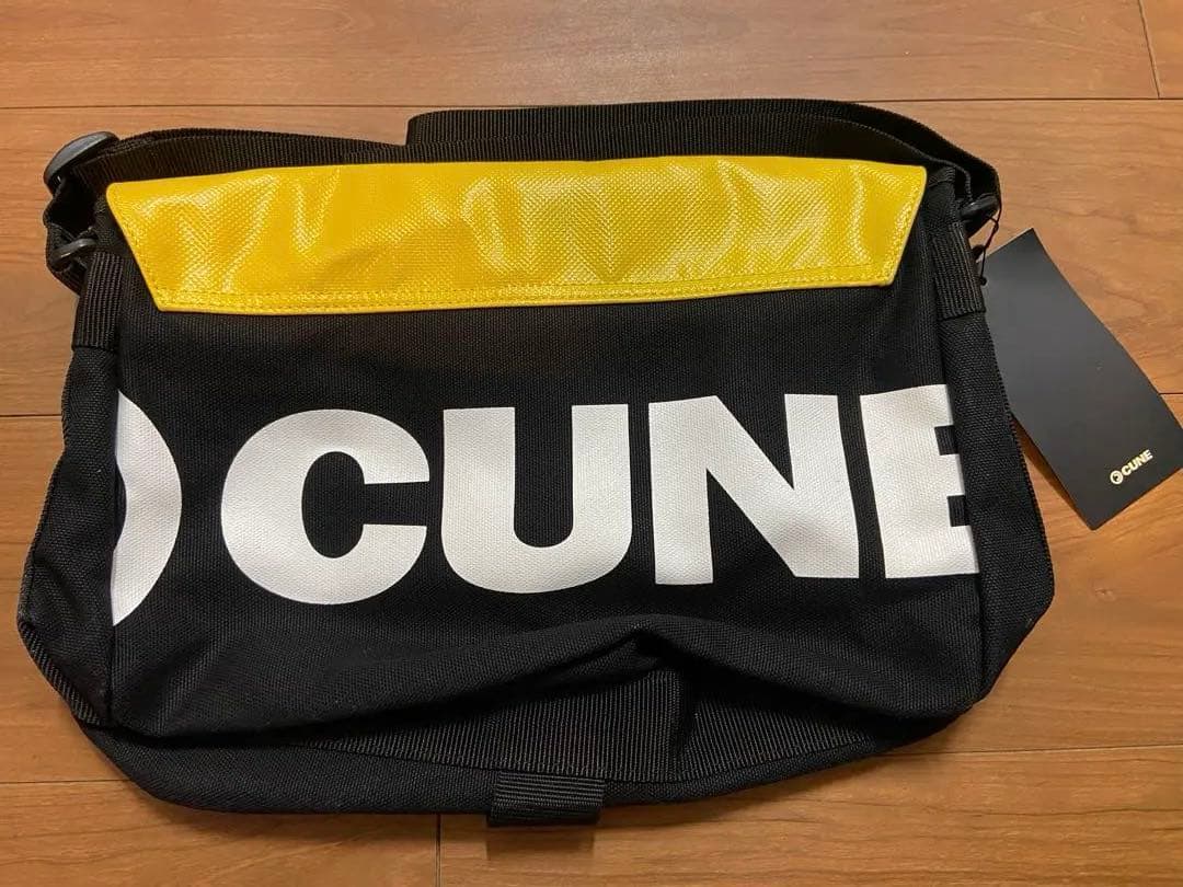 CUNE ボディバッグ ショルダーバッグ 黒×黄色 未使用 長期自宅保管