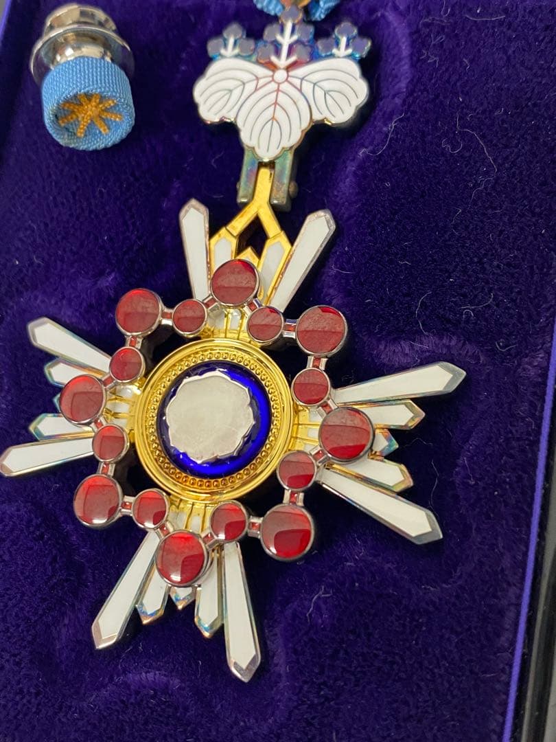 3-3080 勲章 徽章 褒章 バッジ 瑞宝双光章 ケース付き