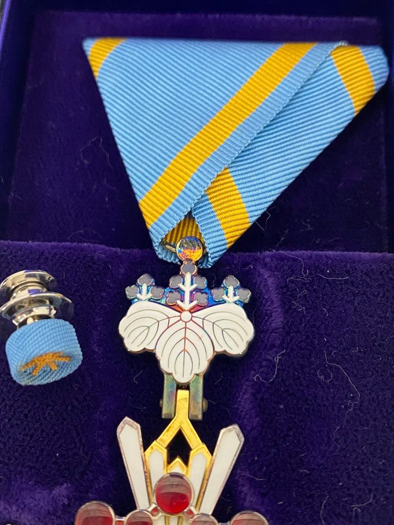3-3080 勲章 徽章 褒章 バッジ 瑞宝双光章 ケース付き