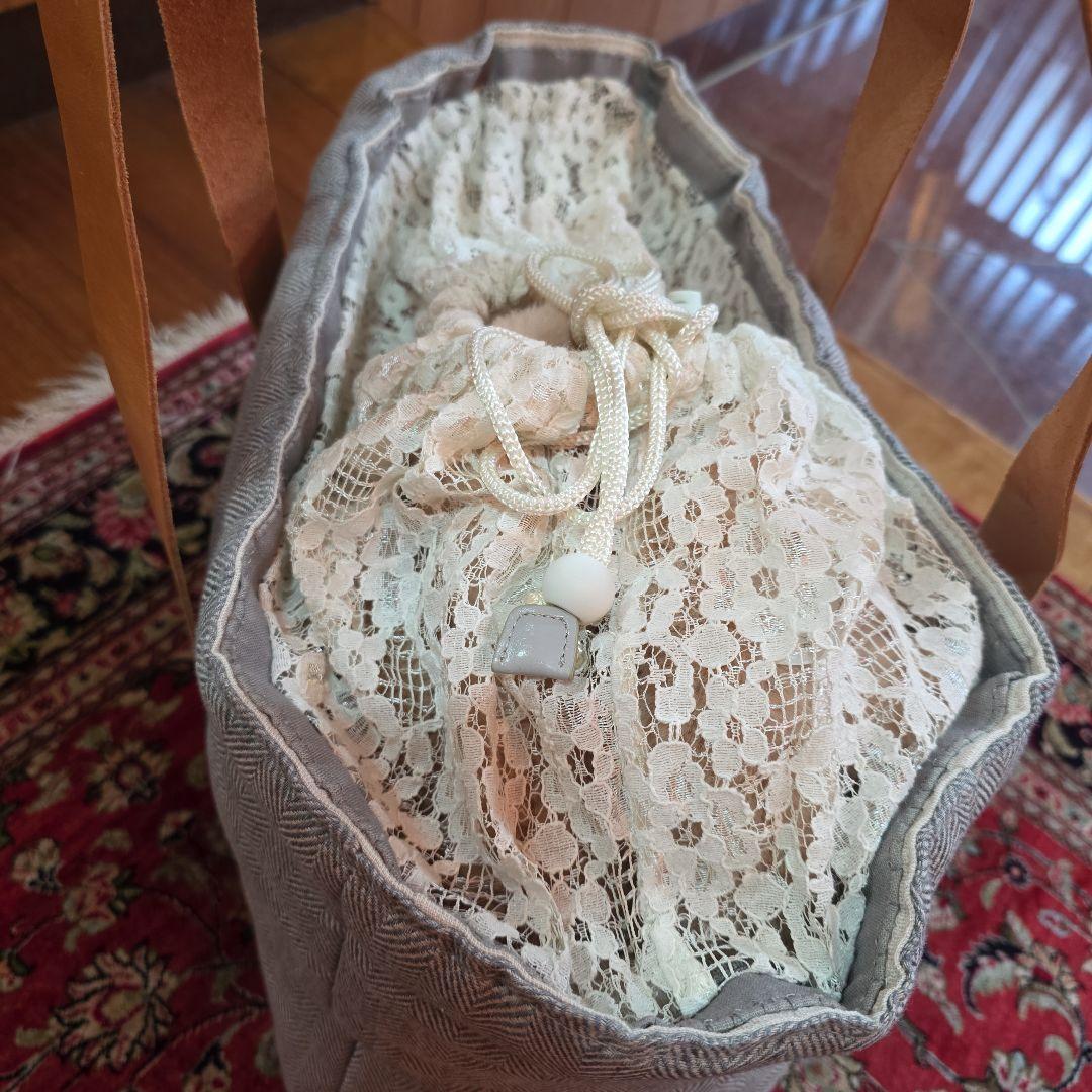 LA 発Louis dogのキャリーバッグ