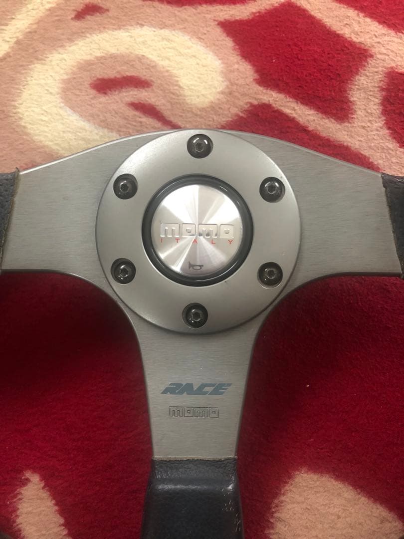 送料込み momo RACE ステアリング 35㎝