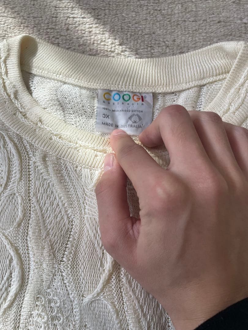 COOGI 単色　白　ニット