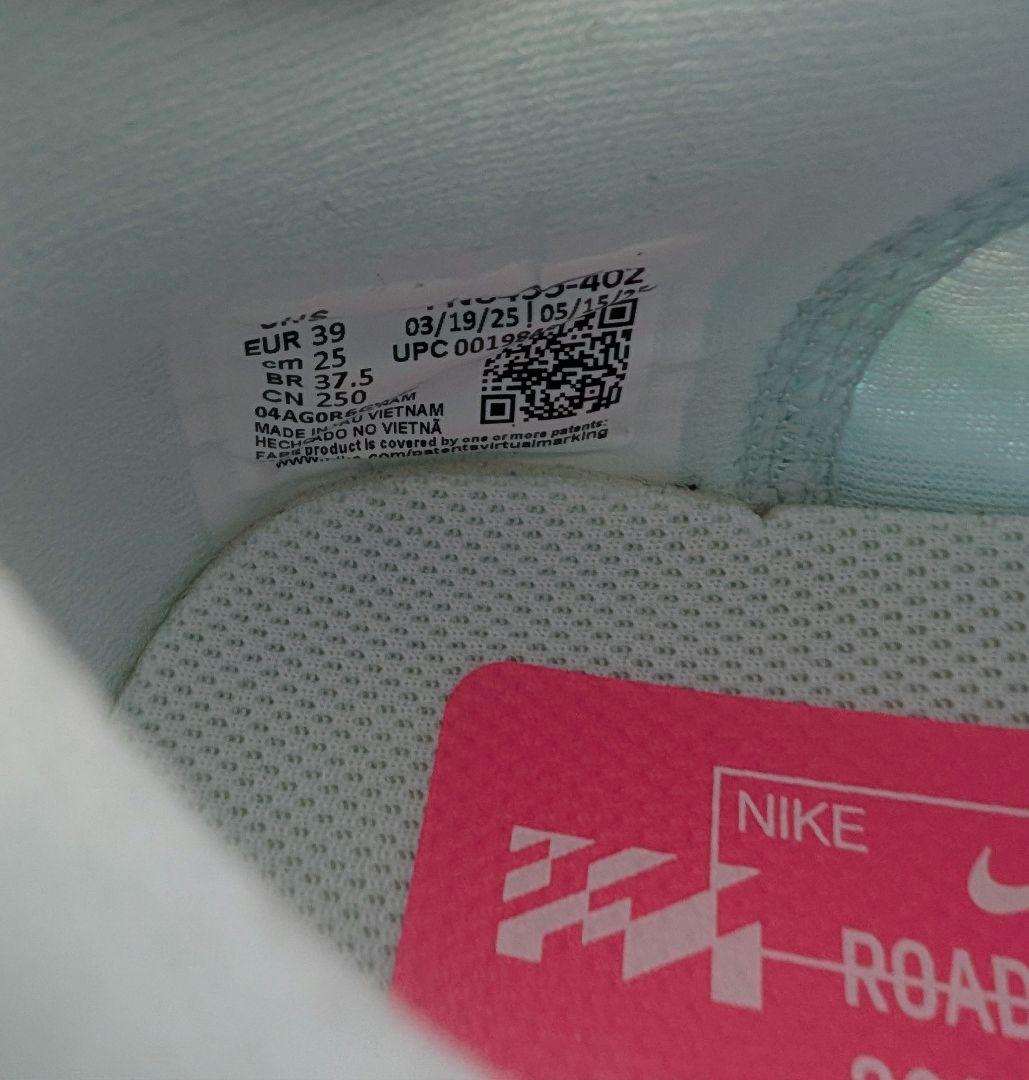 [新品未使用タグ付き]　ナイキ ズームフライ 6 水色　25.0cm