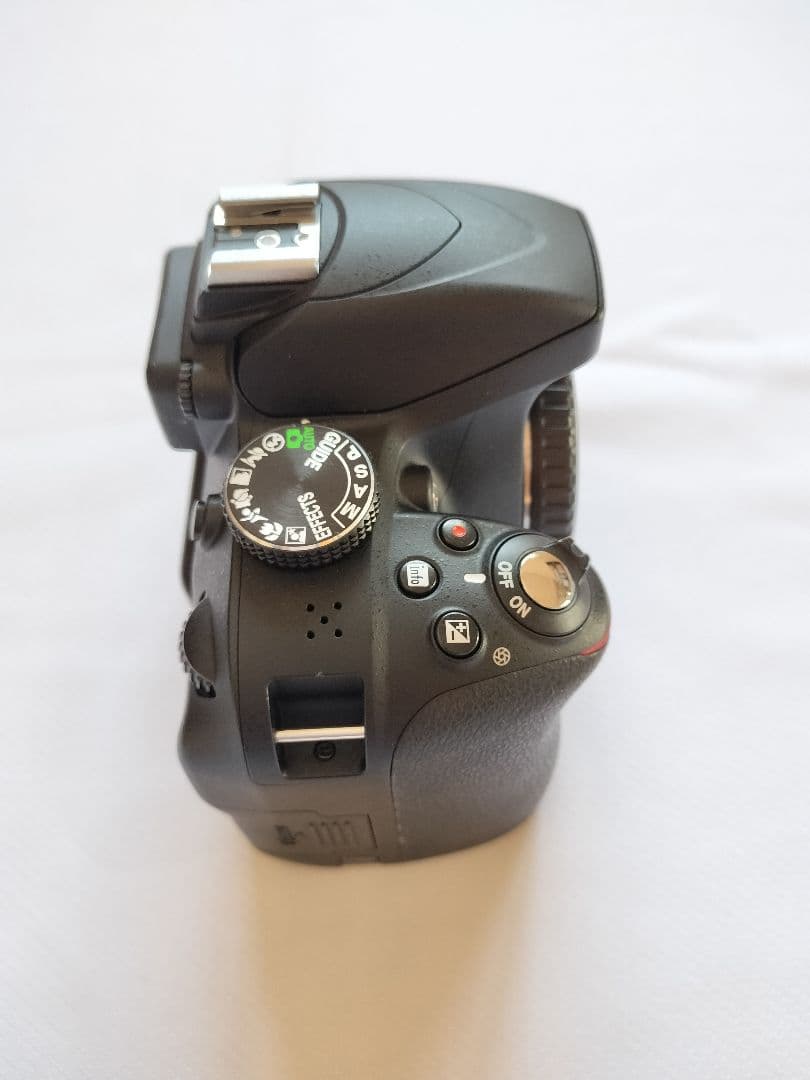 Nikon D3300 18-55 VR II Kit 美品