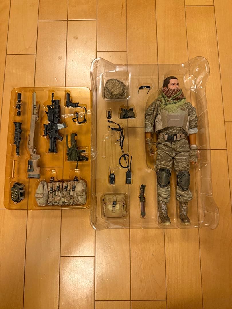 ホットトイズ　ミリタリーフィギュア　1/6 USMC SNIPER