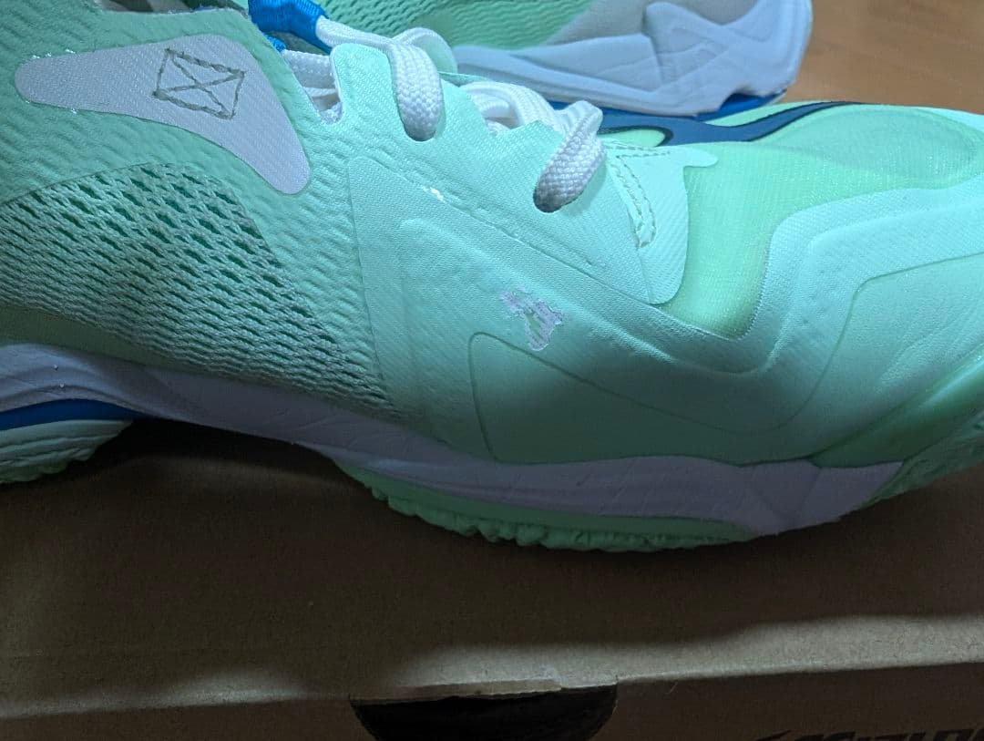 Mizunoバレーボールシューズ ウェーブライトニング ペールグリーン 26.0