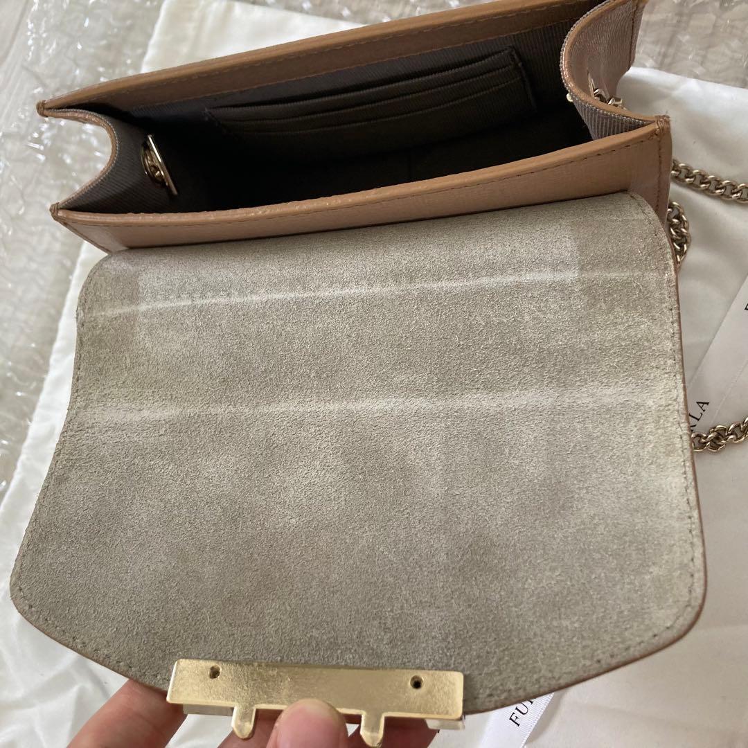 美品　フルラショルダーバッグ　ミニバッグベージュメトロポリス？