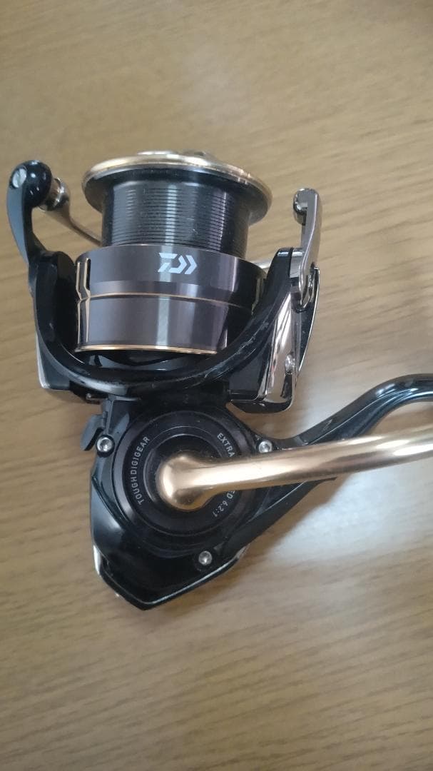 BALLISTIC 3000-XH スピニングリール