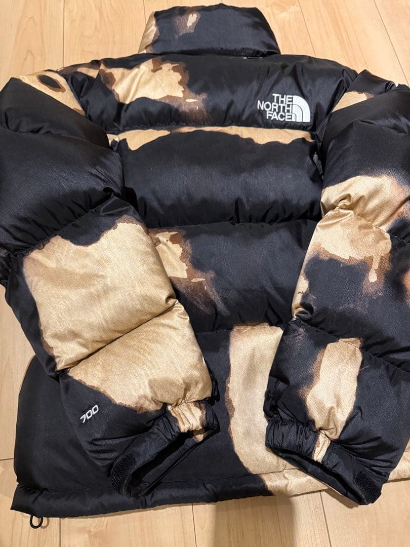 Supreme×The North Face Bleached Nuptse