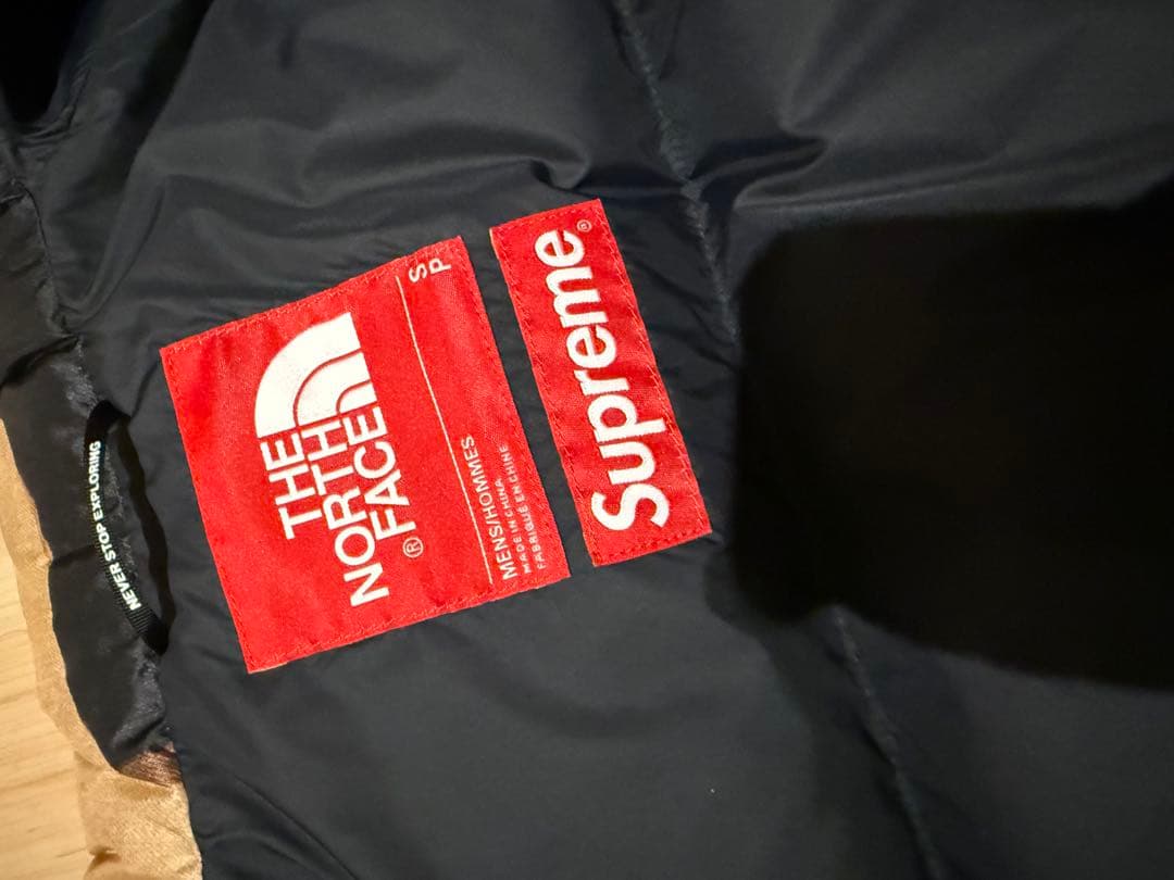 Supreme×The North Face Bleached Nuptse