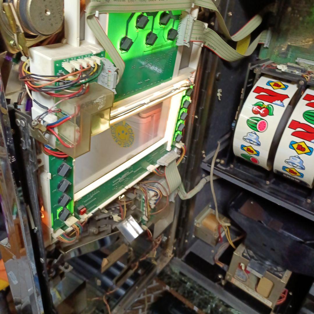 ハ*8様 パチスロ実機　スノーキー　4号機　メダル仕様　メダル約1150枚付き