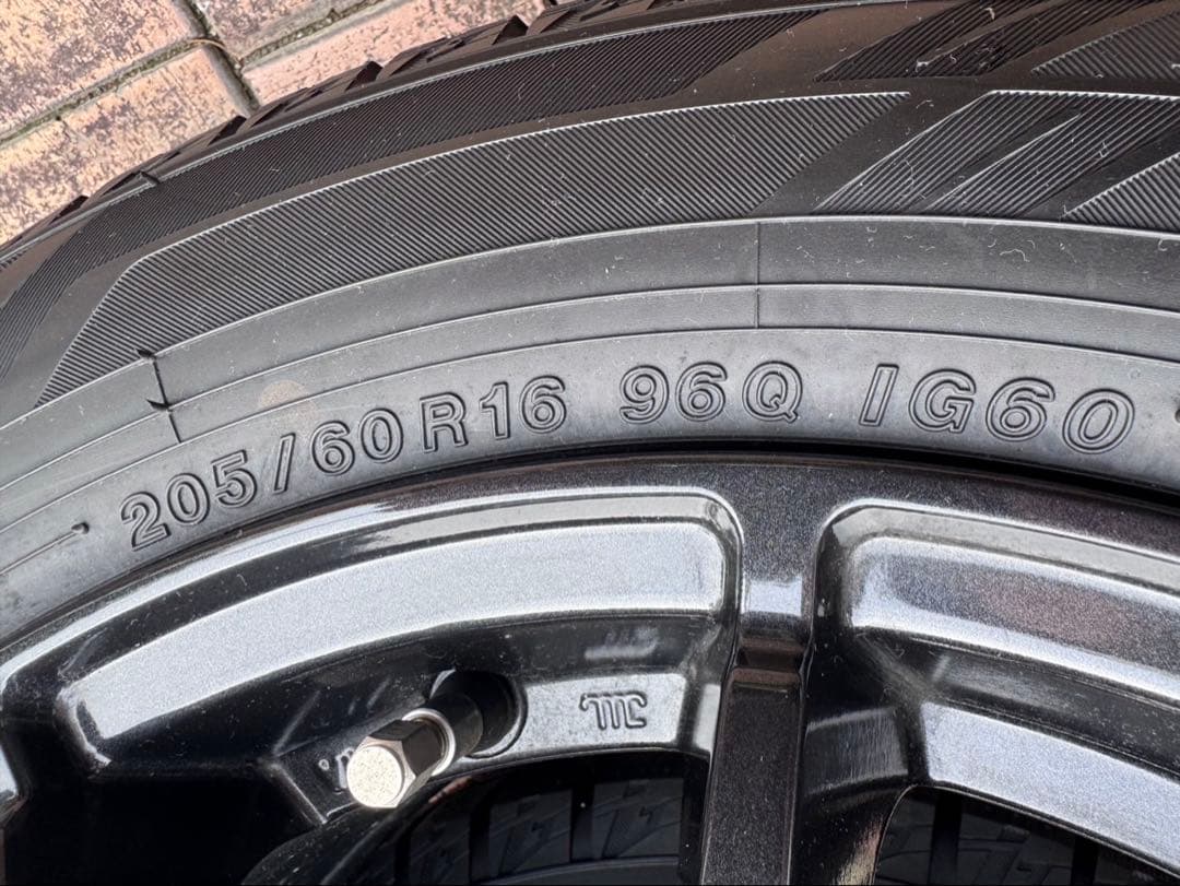 205/60R16 ブラック、スポーク、ホイールセット　はむきちさん専用
