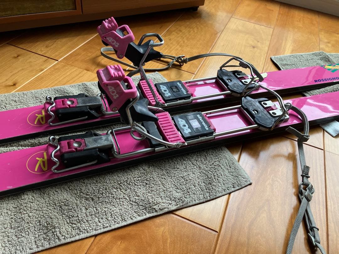 山スキー　ロシニョール/ネパール 180cm、シール、ストックリング付き