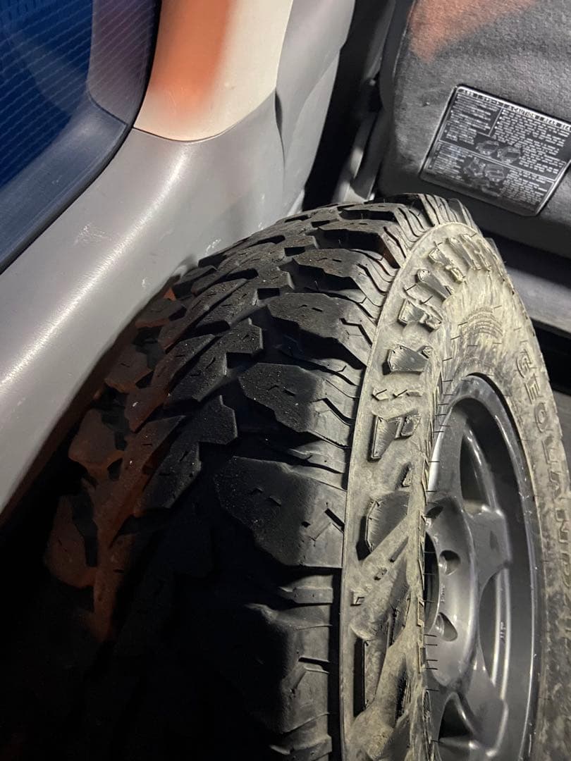 専用出品 ブラV ガンメタ 16インチ 6H 6J