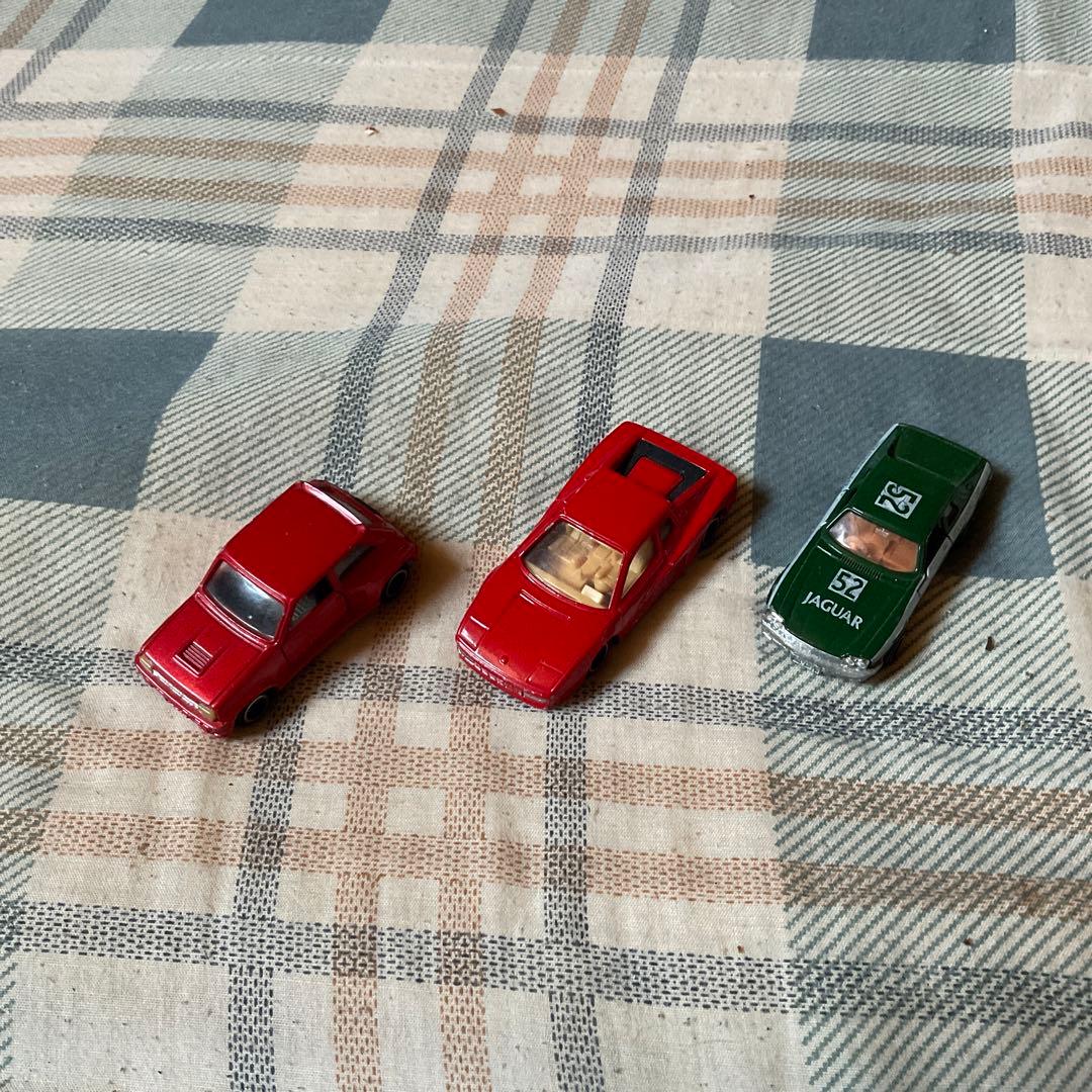 トミカ他　ミニカー14台セット　【バラ売り不可能　昭和レトロ　箱は無い】。