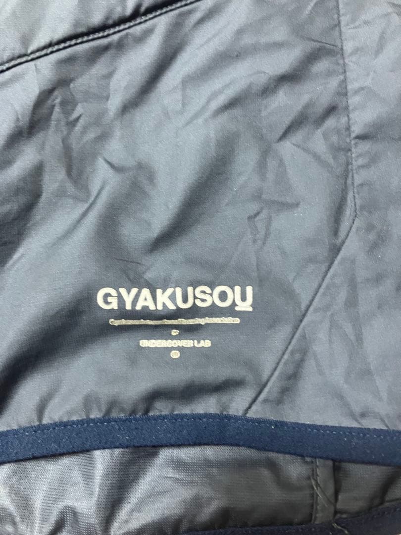 中古良品　GYAKUSOU NIKE AERLOFT 800フィル