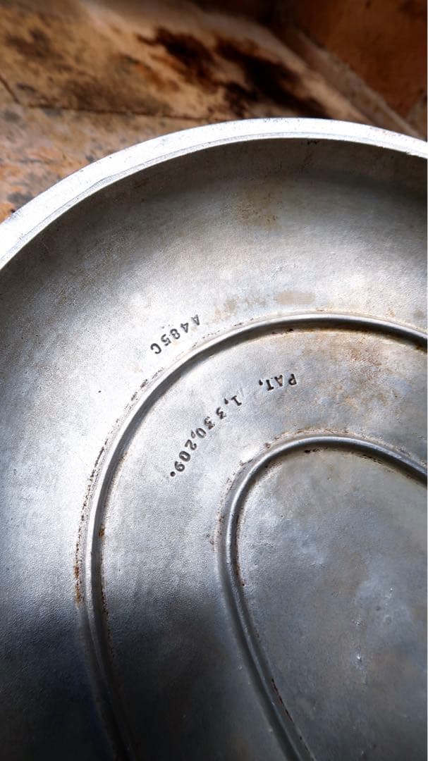 Griswold ビンテージ　アルミ製　ダッチオーブン