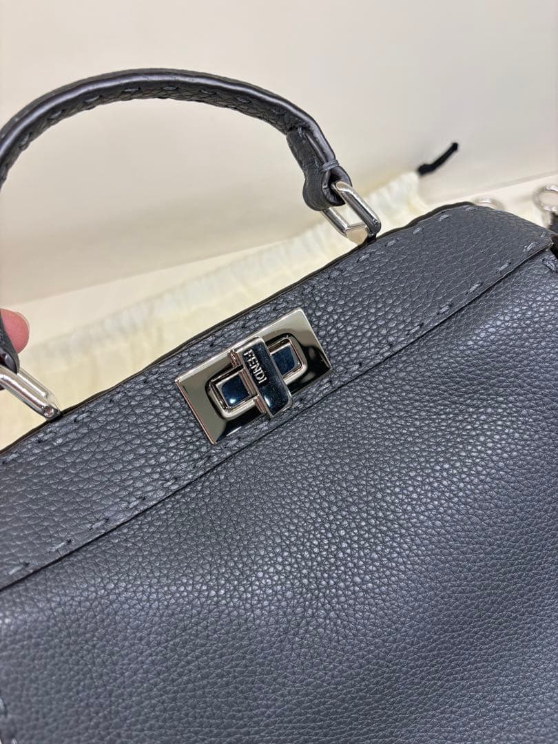 ⭐︎極美品⭐︎FENDI ピーカブー