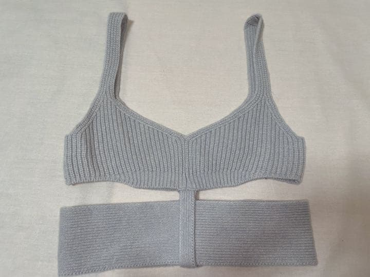 TAN ニットビスチェ