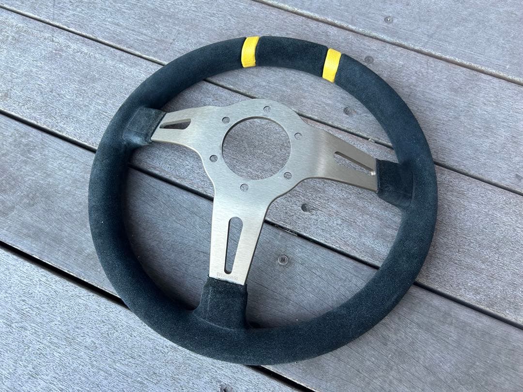 MOMO ドリフト　ディープコーン　33φ