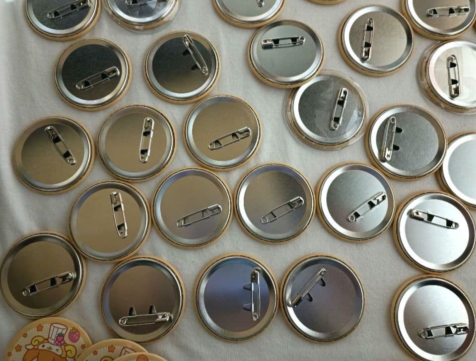 すとぷり　ジェル　アニマル缶バッチ　あにまる缶バッチ