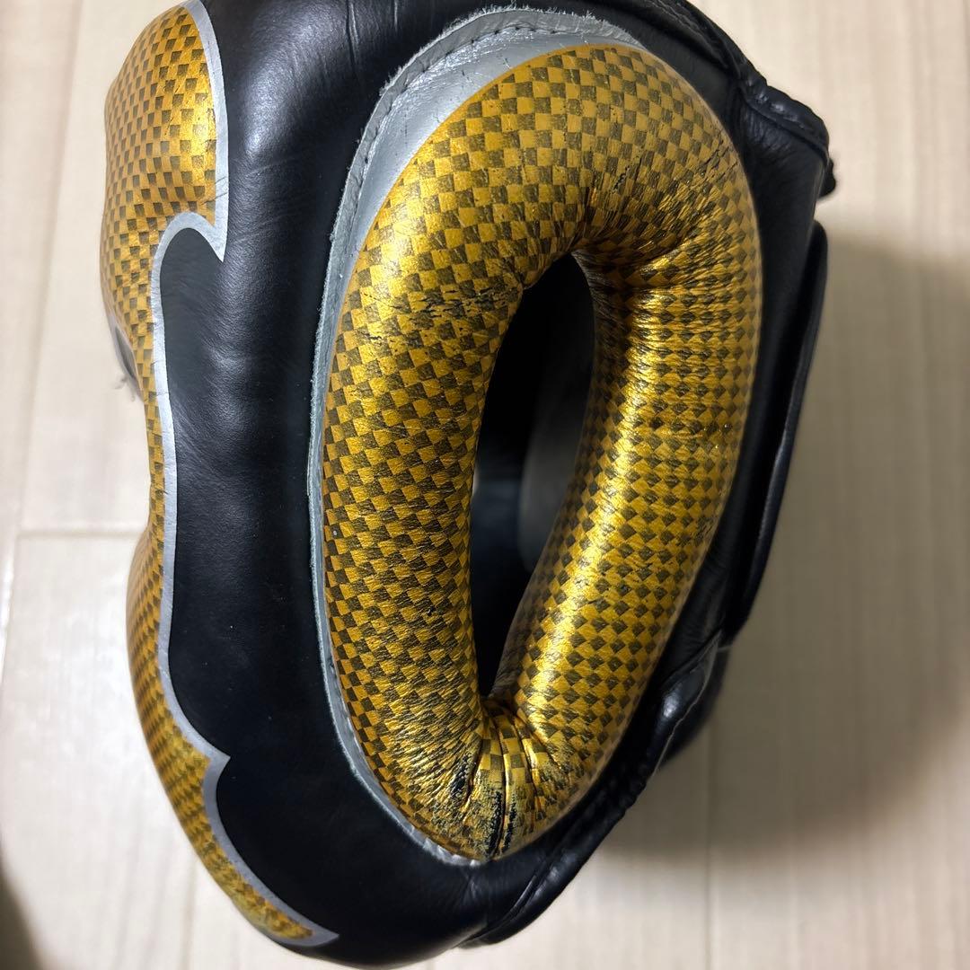 TOP KING ボクシング ヘッドギア 黒/金