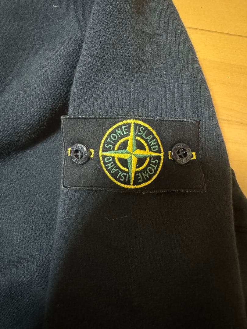 ストーンアイランド　スウェット　トレーナー　黒