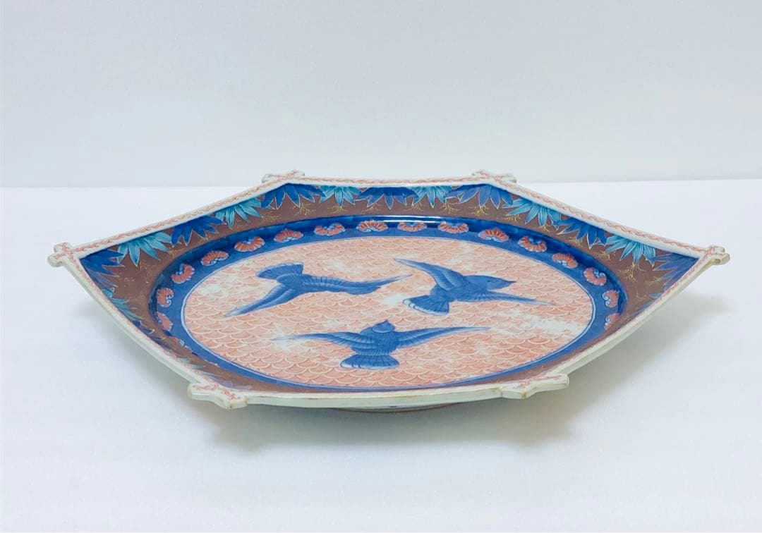 明治初期 香蘭社 色絵褐地青海波鳥竹文 ブラックホーソン六角大皿